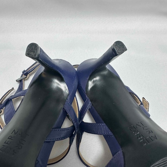 EUC Naturalizer Adalyn Pump in size 7.5 wide - Picture 11 of 11